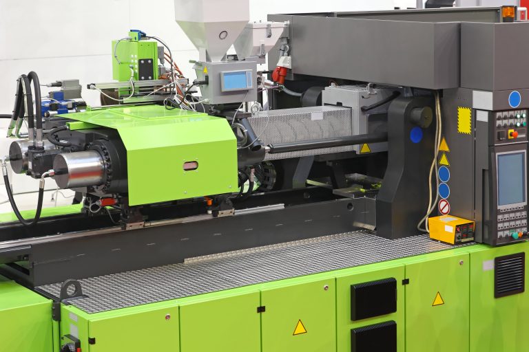 6 Tips To To Maintain An Injection Moulding Machine | STH